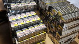 20 000 къса 1000 кутии контрабандни цигари иззеха митническите служители