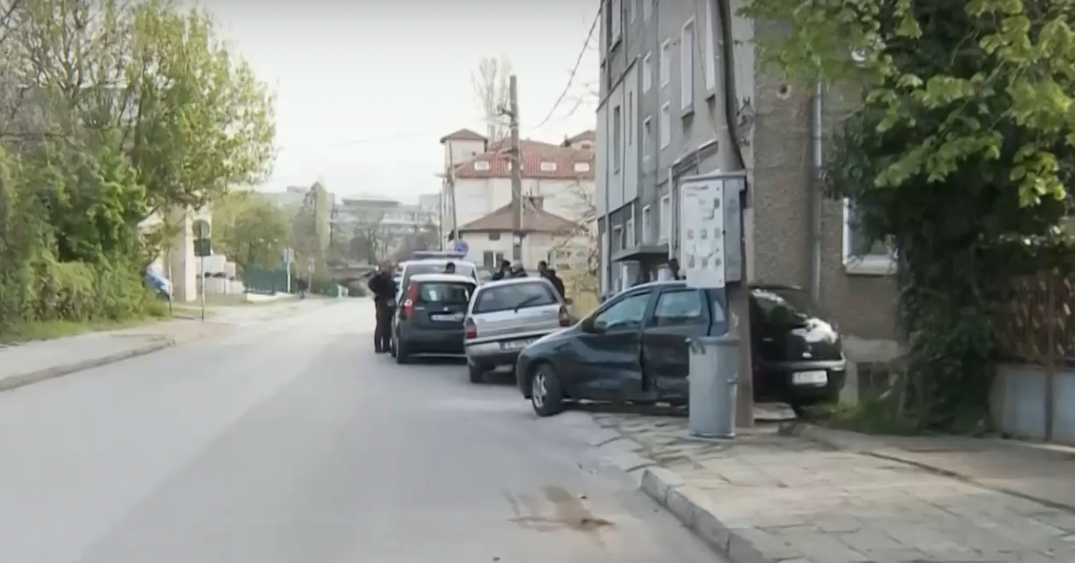 Четири автомобила бяха пометени в Благоевград. Инцидентът стана в събота