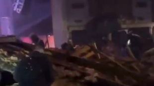 Покрив на театър падна по време на концерт в САЩ (ВИДЕО)