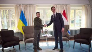 Визита на украинския лидер в НидерландияРюте Русия не може да