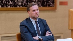 Литовският външен министър Габриелюс Ландсбергис заяви днес че ЕС трябва