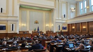 Парламентарната група на Продължаваме Промяната Демократична България внесе в
