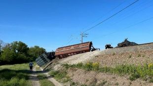 Товарен влак превозващ зърно е дерайлирал в Крим Жертви няма