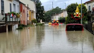 Най малко 9 са вече жертвите на наводненията в Северна Италия