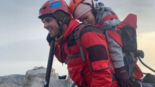 Гръцкият маратонец Мариос Янаку покори най високия връх на планетата