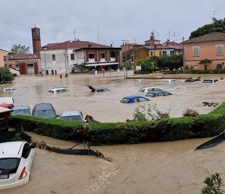 Пореден ден на проливни дъждове и унищожителни наводнения в Италия.