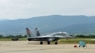 Изтребител МиГ-29 с монтирани двигатели от Полша е готов за летене