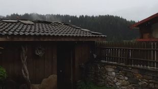 Сняг заваля в село Лилково в Родопите За изненада на