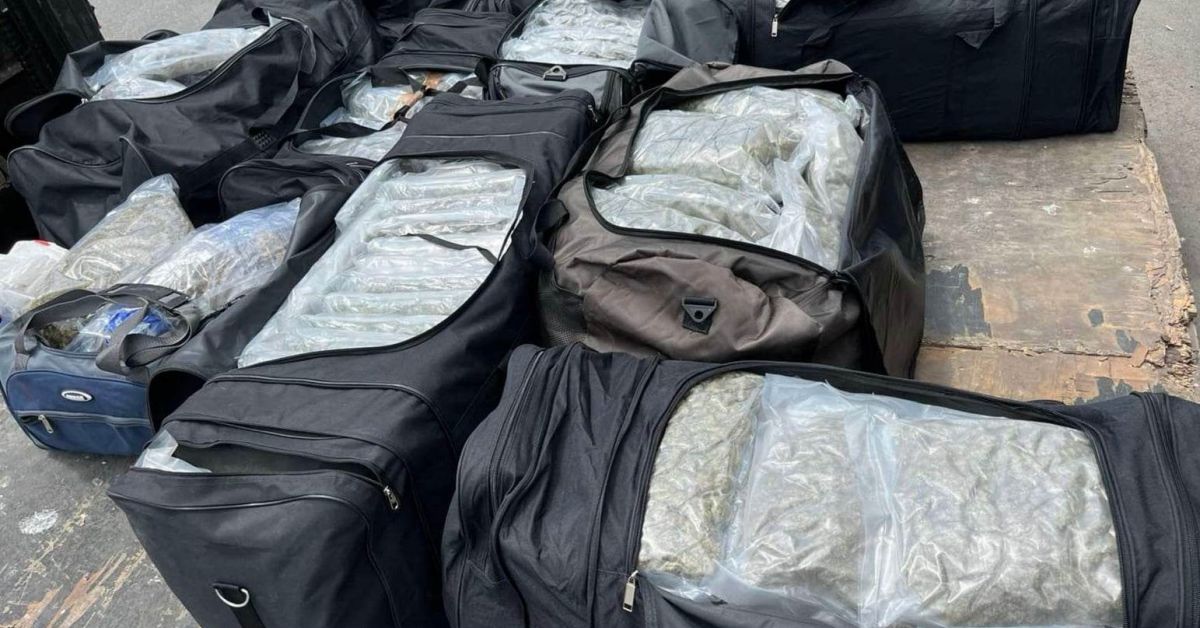 Митническите служители на Митнически пункт Лесово откриха 97, 952 кг