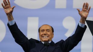 Бившият премиер издъхна на 86 години в родния си МиланоБеше