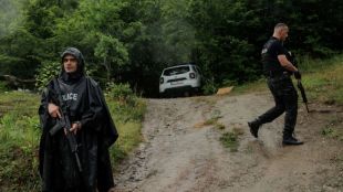 Прищина обвини Белград в отвличане на полицаиВучич предупреди за опасност