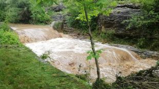 Проливни дъждове в Северозападна България нанесоха огромни щети (СНИМКИ и ВИДЕО)