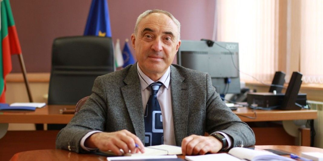 Ангел Стоев подаде оставка като областен управител на Пловдив. Заявлението