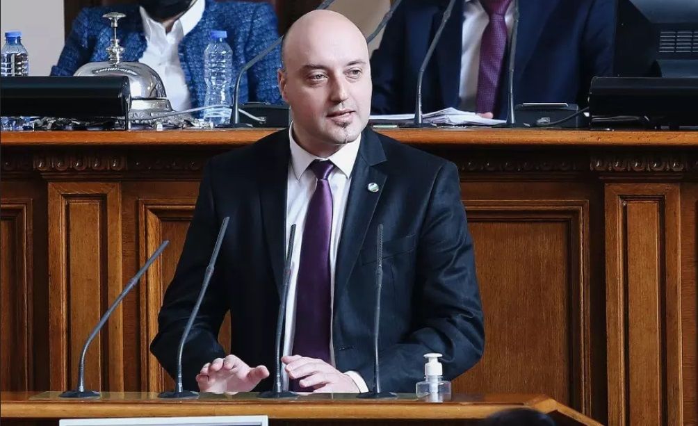 ГЕРБ-СДС и Възраждане призоваха министъра на правосъдието Атанас Славов да