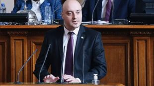 ГЕРБ СДС и Възраждане призоваха министъра на правосъдието Атанас Славов да