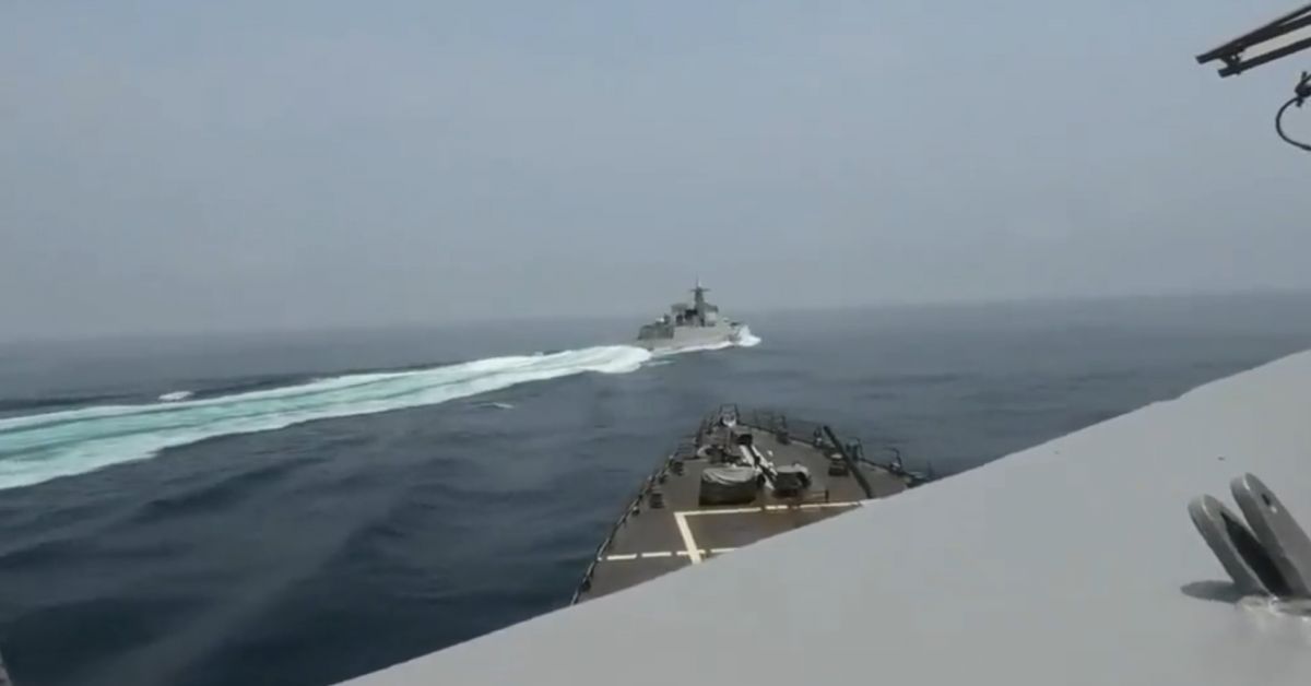 Военноморските сили на САЩ публикуваха видеозапис на това, което те