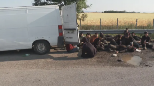 Отново е заловена група мигранти на АМ Тракия на км