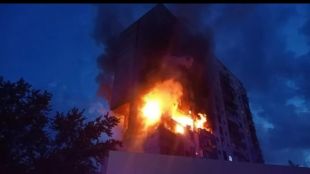 Двама души са пострадали при експлозия в 16 етажна жилищна сграда