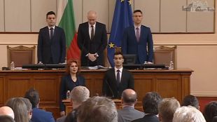 Двама нови депутати от Продължаваме промяната Демократична България положиха