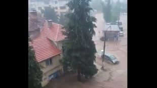 Бедствие в Берковица Падналият следобед пороен дъжд предизвика наводнение в