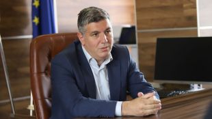 Министърът на регионалното развитие Андрей Цеков смени ръководството на държавното