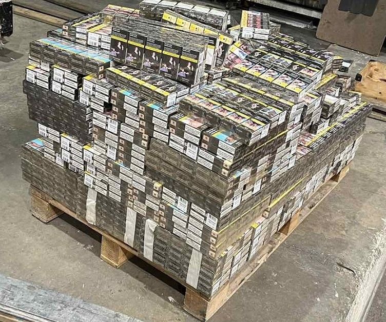 Голямо количество от 69 000 къса (3450 кутии) контрабандни цигари