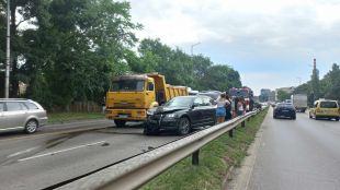 Тежка катастрофа на бул Ген Николаев в София в близост