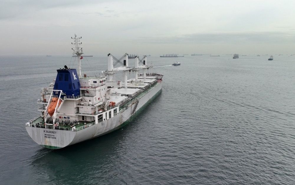 Русия възнамерява да атакува търговски кораби, превозващи зърно от Украйна