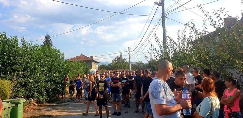 Жители на пловдивското село Цалапица протестираха за втора поредна вечер