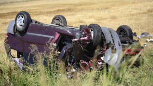 Автомобил с гастарбайтери се обърна на автомагистрала Марица Инцидентът е станал