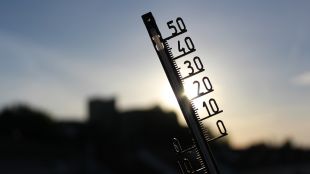 Максимална температура от 42 4 градуса на сянка е измерена в