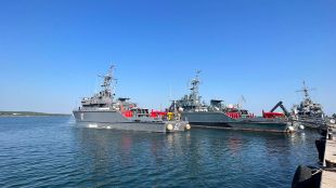 Иран Китай и Русия ще проведат съвместни военноморски учения до