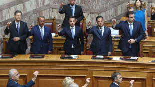 Новият парламент на Гърция положи клетва след общите избори проведени