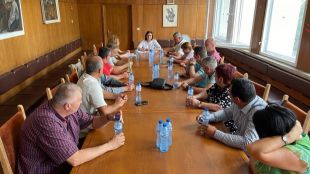 Областни управители на Румен РадевСтруктурите в страната правят местни коалиции