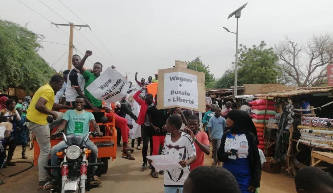 Париж спира помощта за развитие и бюджетната помощ за Буркина