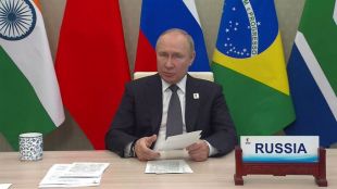 Руският президент Владимир Путин се включи с видеоконферентна връзка по