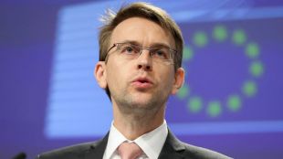 Говорителят на ЕС Петер Стано заяви че продължаването на диалога