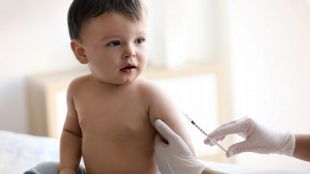 Личните лекари вече могат да имунизират новородени срещу коклюш с
