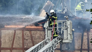 11 души са в неизвестност след пожар във ваканционна къща
