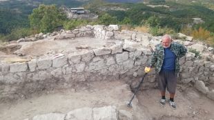 Днес завършват археологическите проучвания на светилището при с Татул Момчилградско