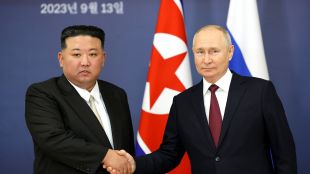 Севернокорейският лидер Ким Чен Ун заяви че е много доволен