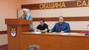 ​​​​​По предложение на председателя си, Общински съвет-Садово прие декларация против добиването на инертни материали от река Марица