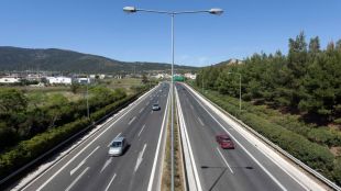 Отвориха за движение националната магистрала Атина Солун която беше затворена поради