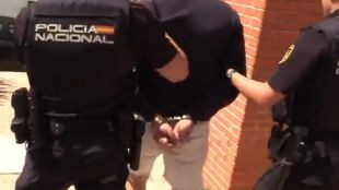 Испанската Национална полиция арестува мъж за когото се предполага че