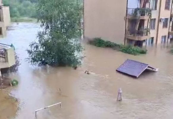 Спря дъждът в най-южната част на община Царево - Резово