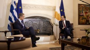 Гръцкият премиер Кириакос Мицотакис подчерта значението на подновяването на преговорите