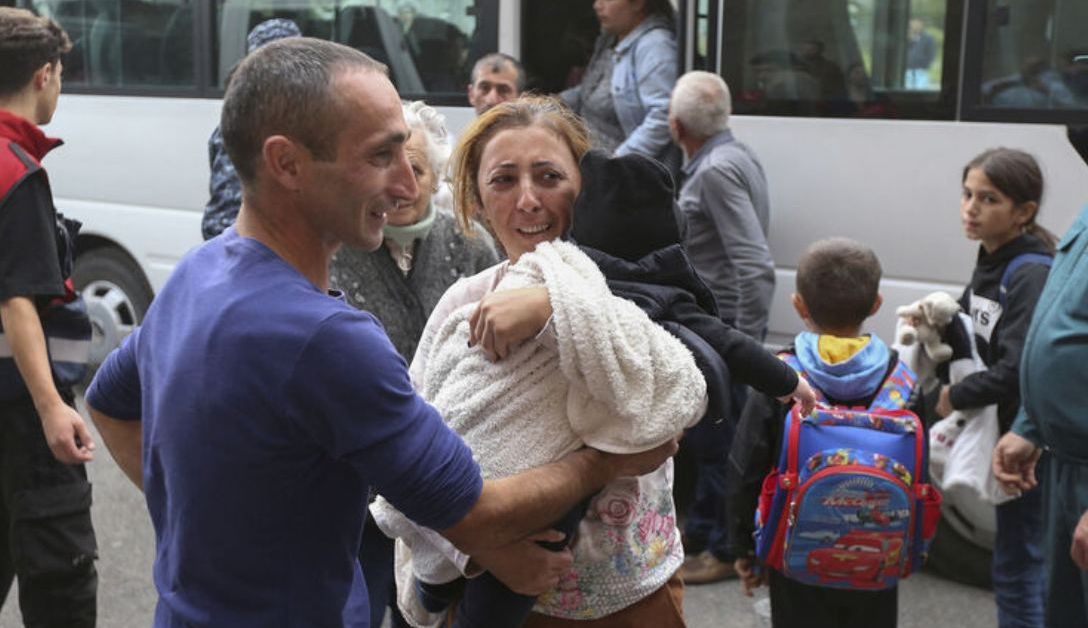 Над 100 000 бежанци от Нагорни Карабах са пристигнали в