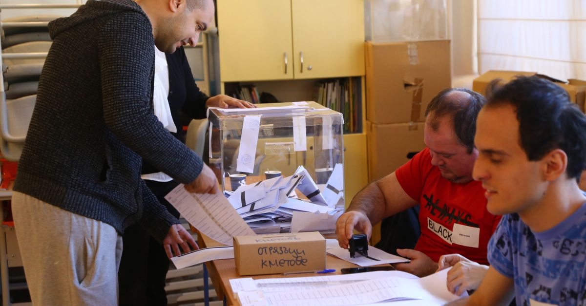 Ето как върви гласуването в София към 15:00 ч.