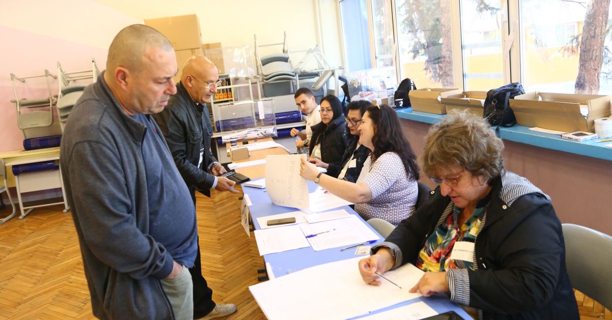 Ето как върви гласуването в София към 11 ч.