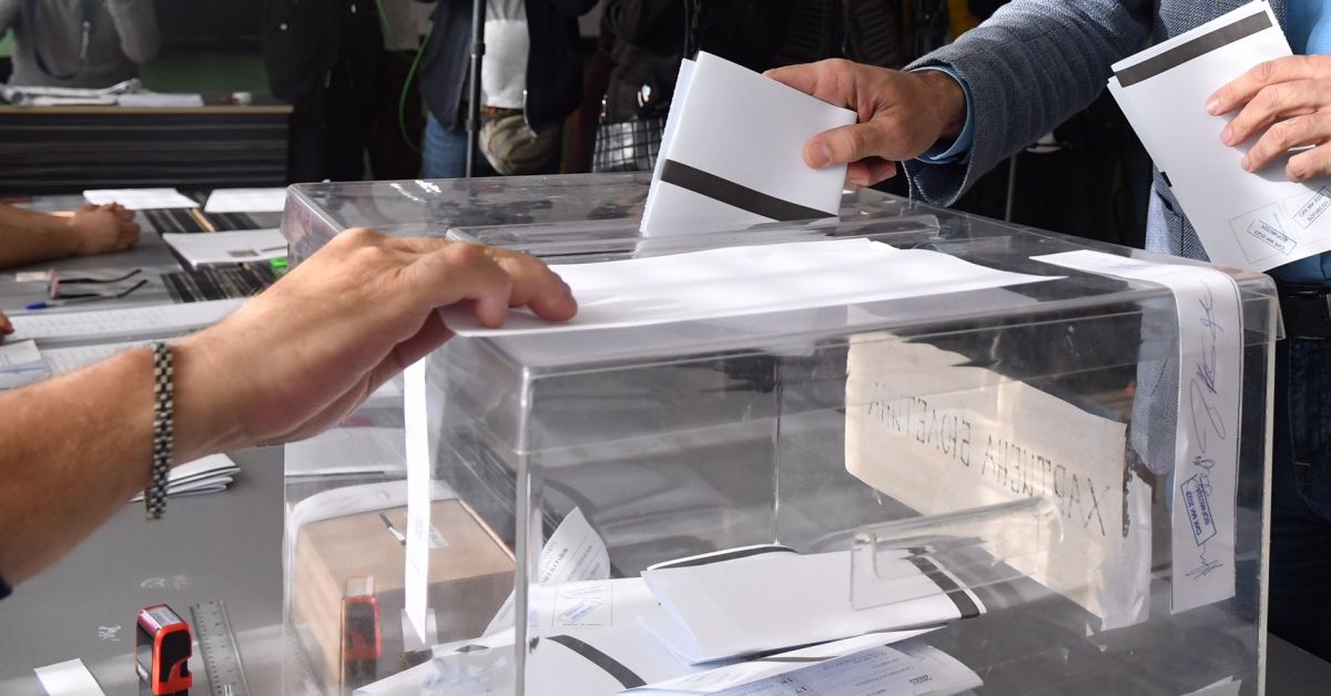 Гласуването в Бургас към 13,30 часа